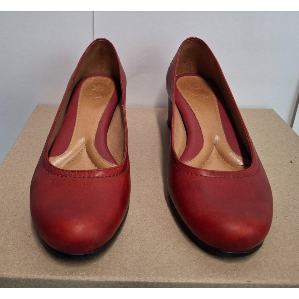 Nurture Cherry Red Leather Wedge Pumps Women’s 7M Comfort Shoes Made in Brazil